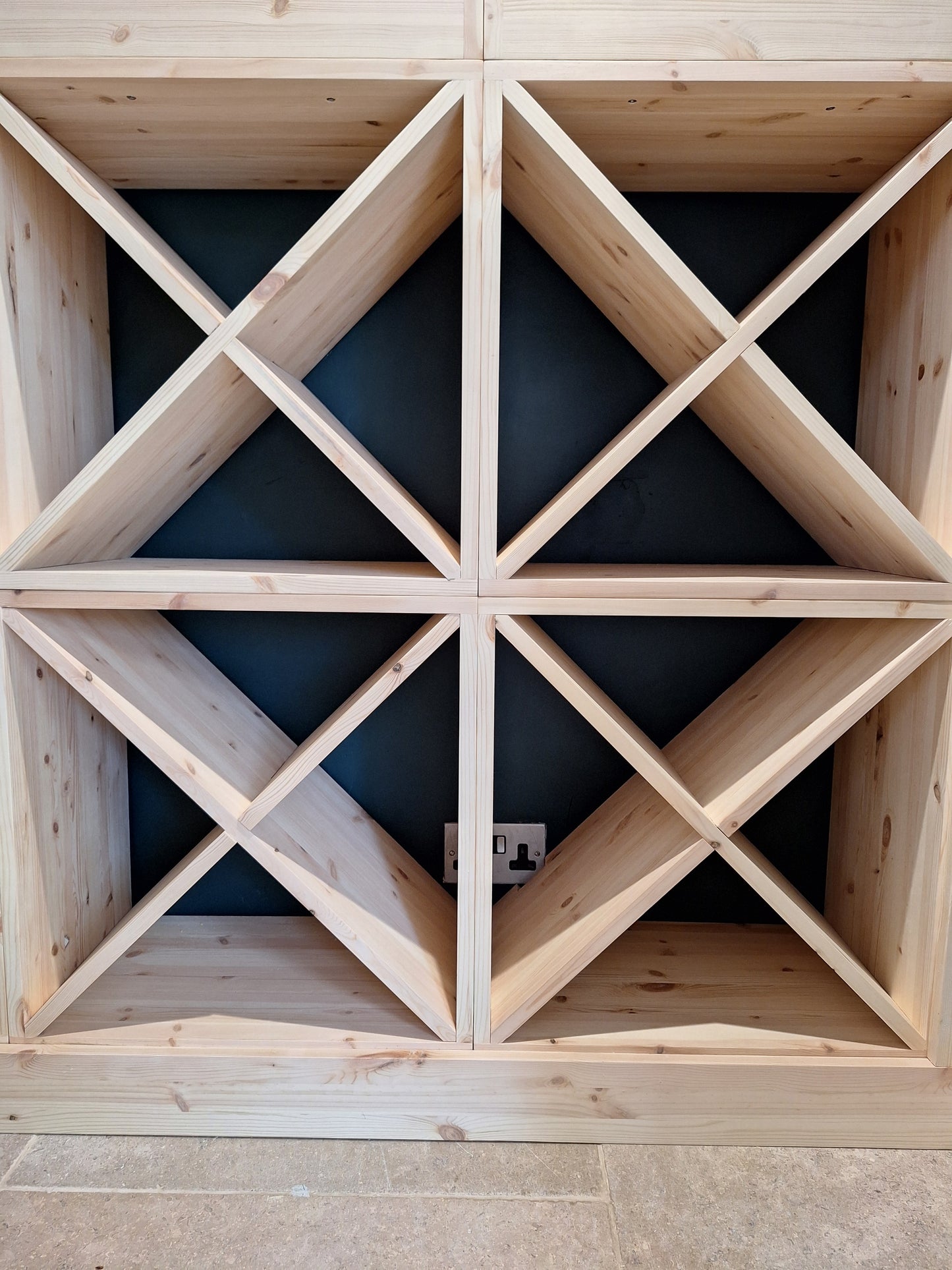 4 Premium Cross Cube Wine Racks