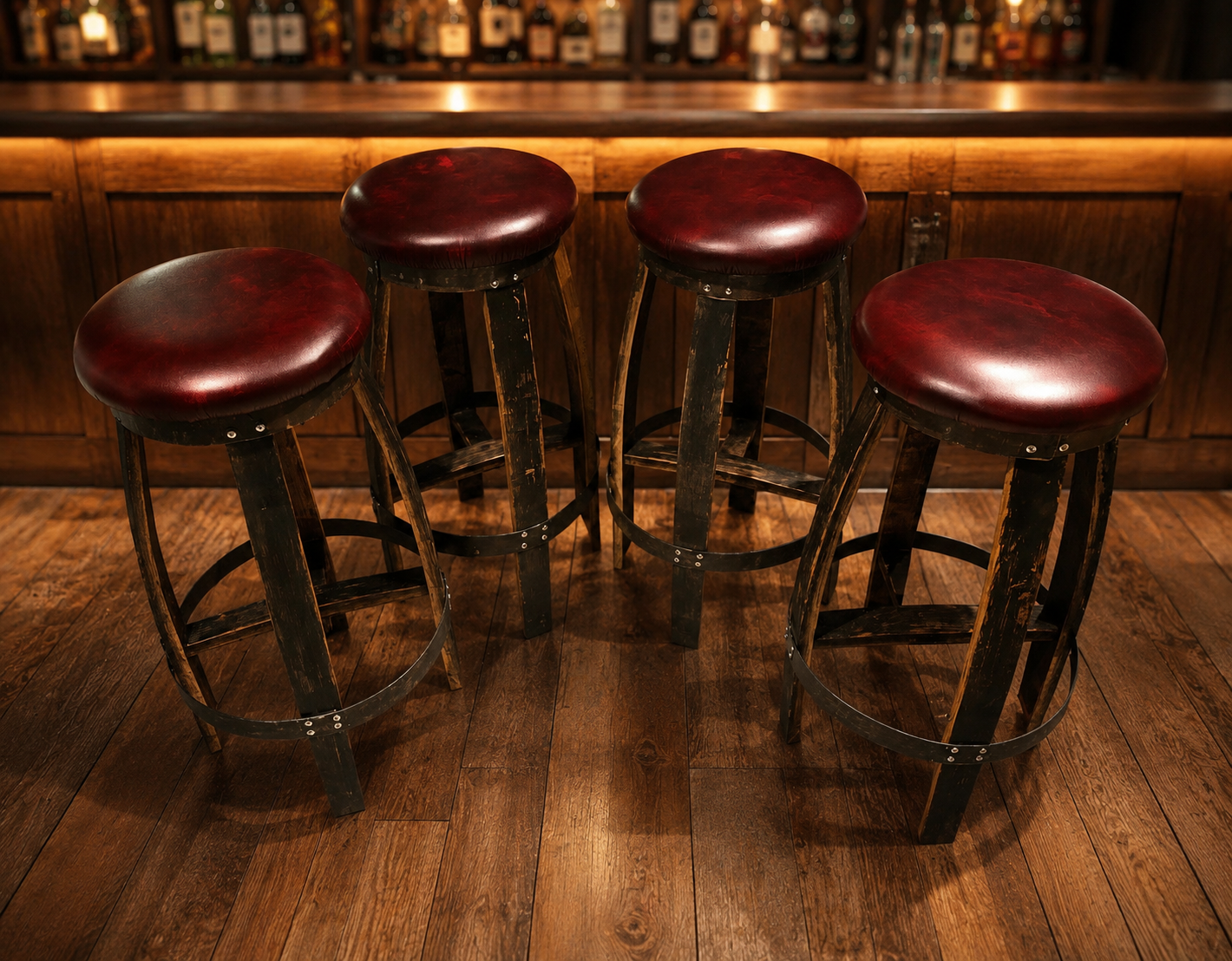 Chesterfield oak whisky barrel stool - Leather topped