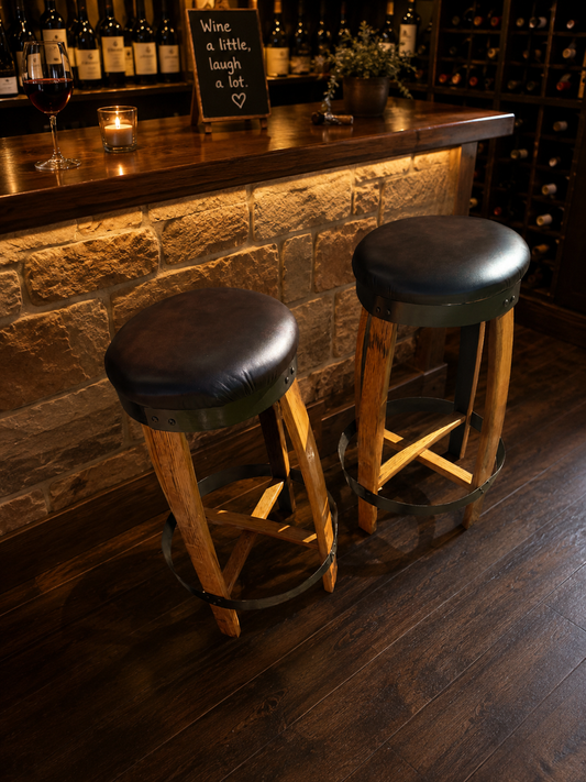 Chesterfield oak whisky barrel stool - Leather topped